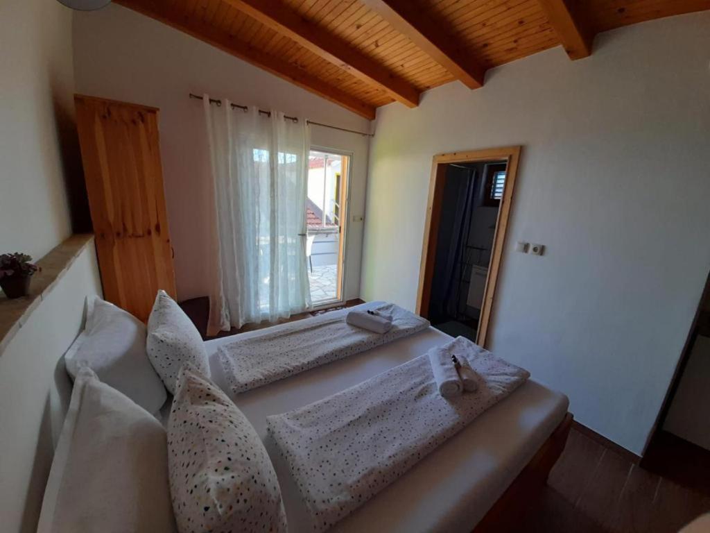 Apartments Mare 2 Đảo Hvar Ngoại thất bức ảnh