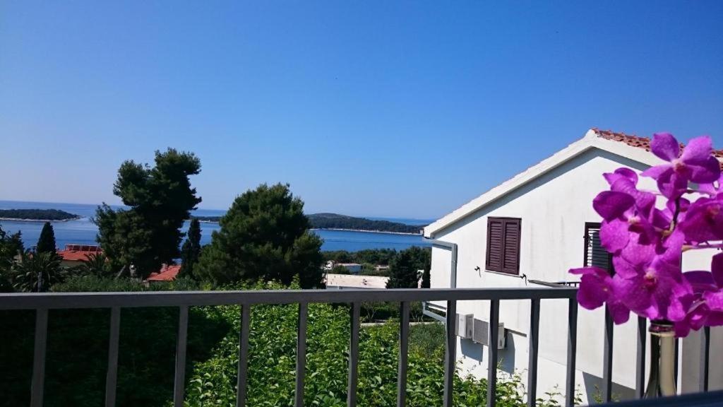 Apartments Mare 2 Đảo Hvar Ngoại thất bức ảnh